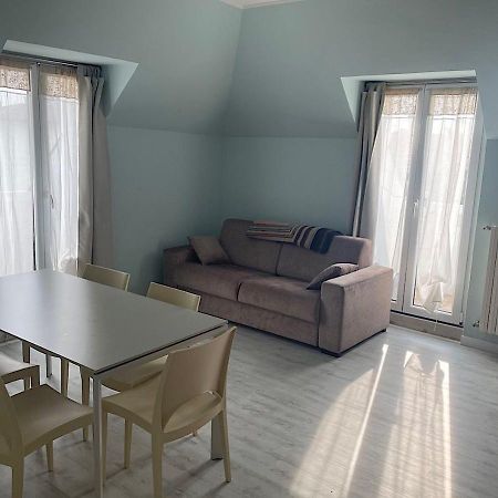 La Magnolia Apartaments IV Tulip Десенцано дел Гарда Екстериор снимка