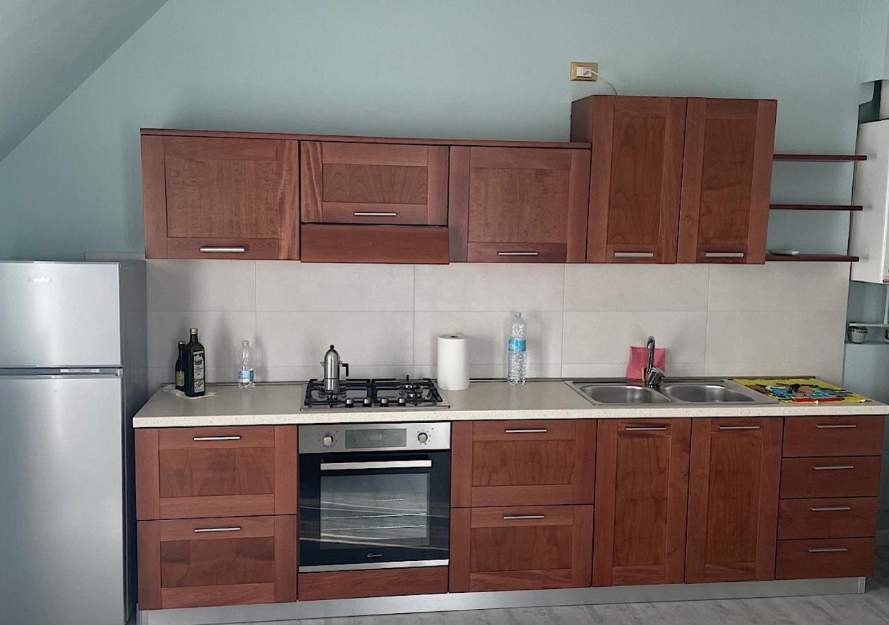 La Magnolia Apartaments IV Tulip Десенцано дел Гарда Екстериор снимка
