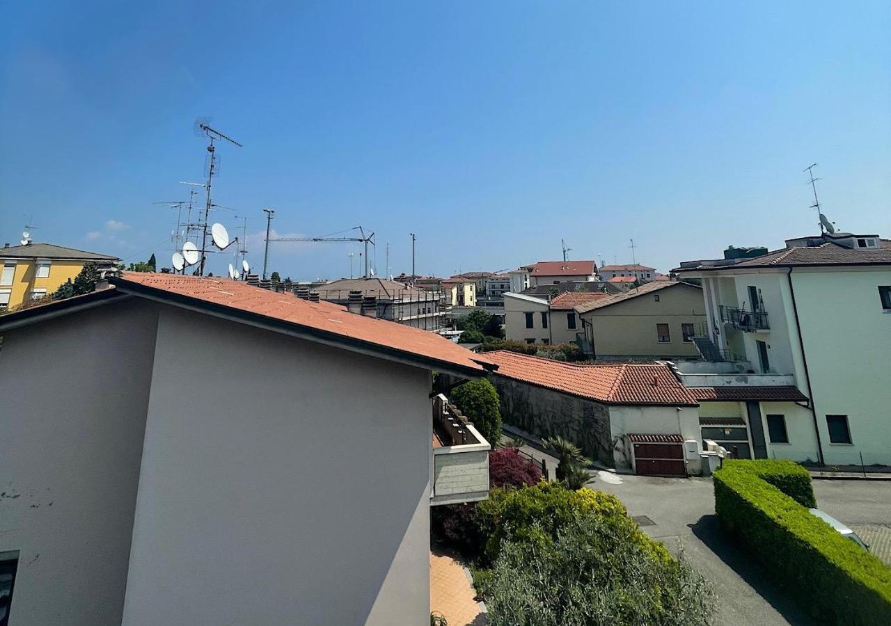 La Magnolia Apartaments IV Tulip Десенцано дел Гарда Екстериор снимка